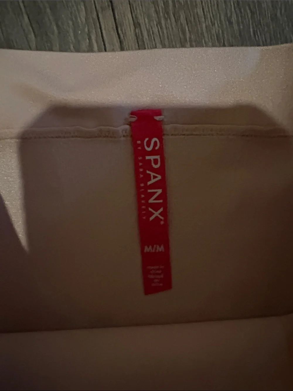 SPANX medium High-Waisted Mid-Thigh Short NWOT